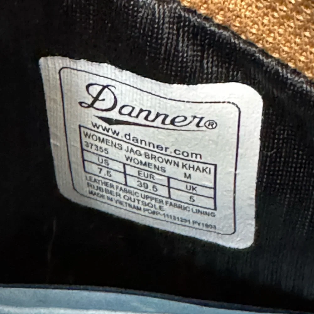 Danner Jag Brown Leather Hiking Boots Waterproof Womens Size 7.5